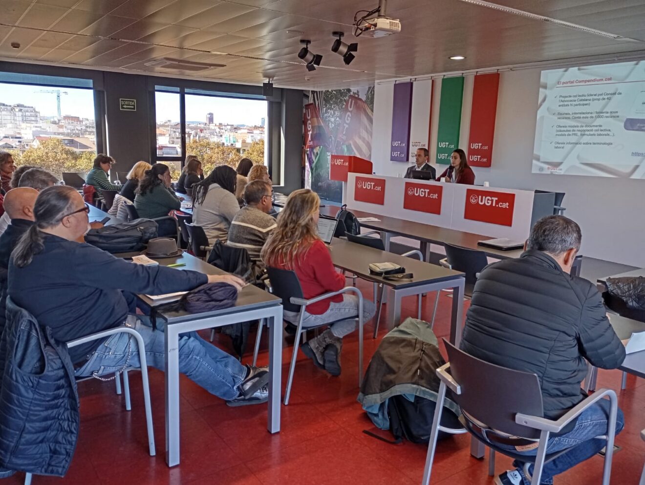 La UGT de Catalunya dedica una jornada al Compendium.cat per impulsar l’ús del català en la redacció sindical i jurídica